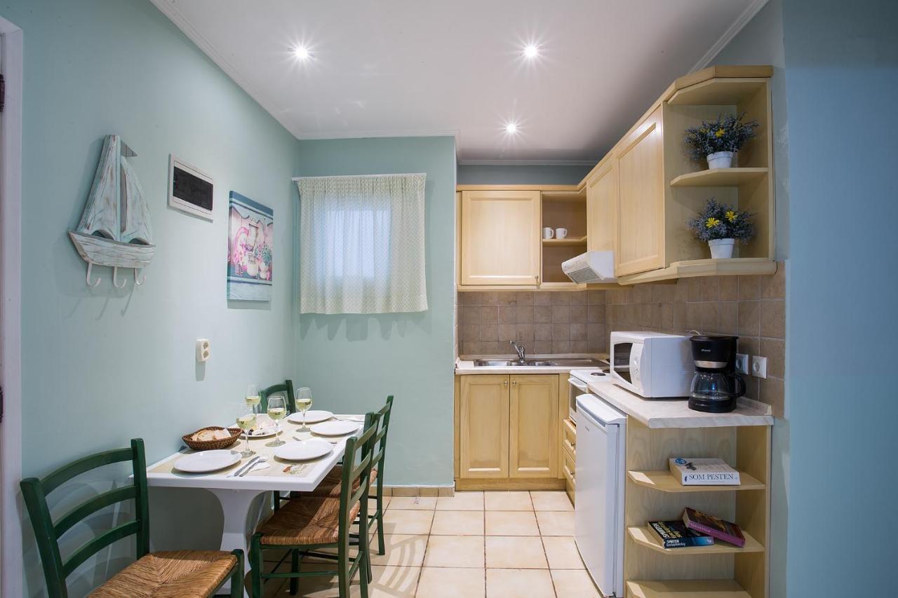 Spiti Prifti Apartments Гоувия Экстерьер фото