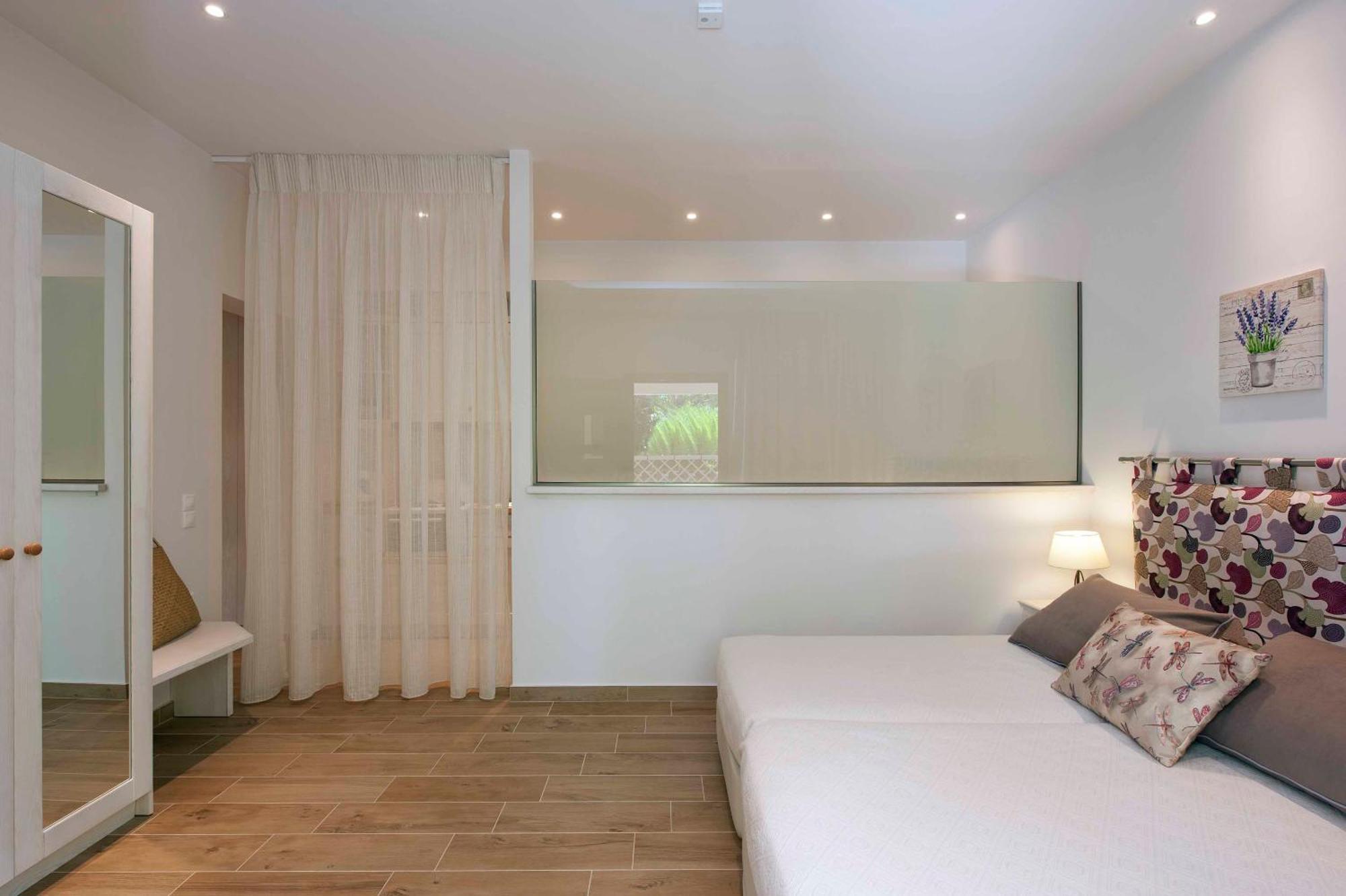 Spiti Prifti Apartments Гоувия Экстерьер фото